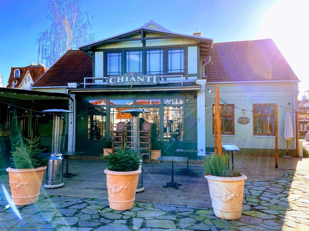Vandrarhem 19 *